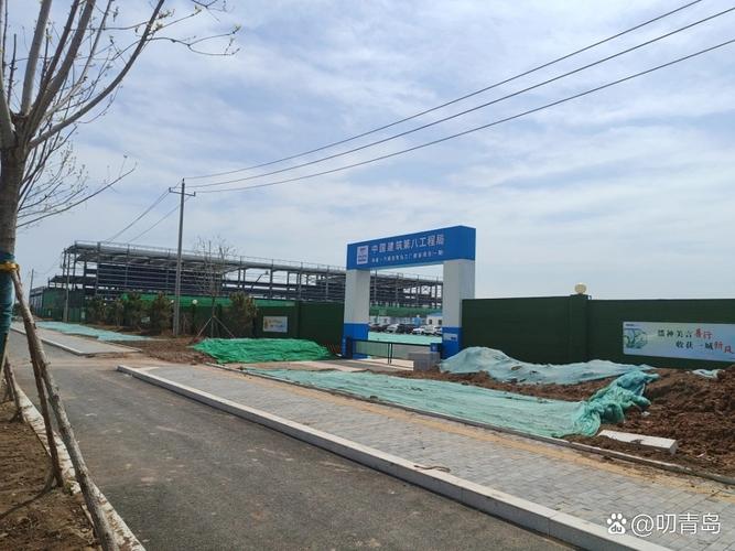 工地的总包是中建八局四公司,劳务分包是山东汇萃建筑劳务有限公 ,44