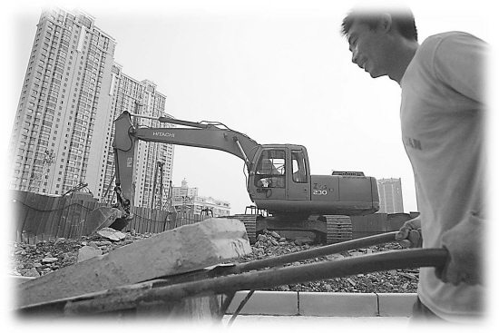 上海难觅月薪7000以下建筑劳务工 最高达9000元